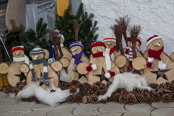 Herzliche Einladung zum Weihnachtsmarkt der Pfarre Graz-St. Peter.